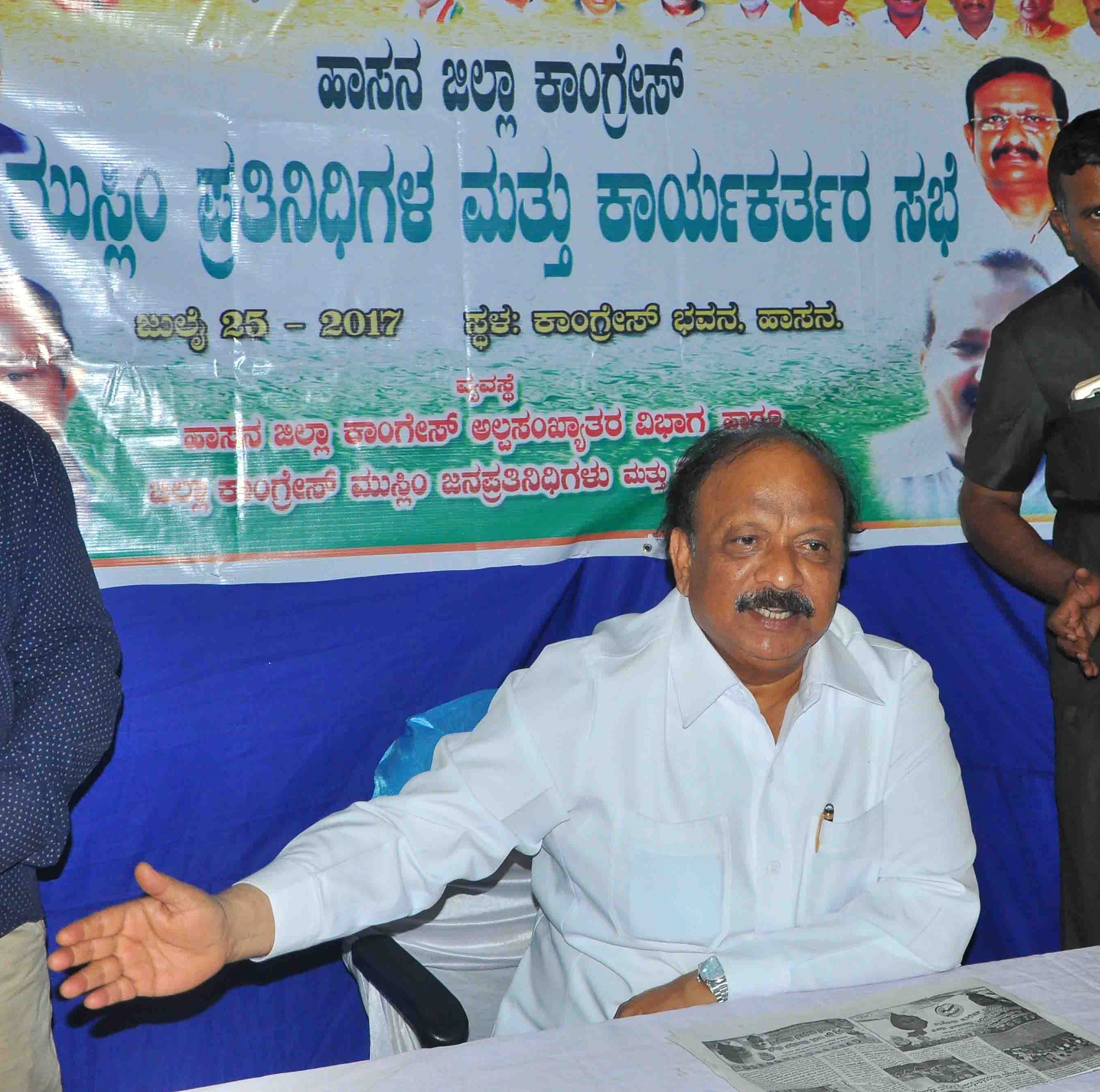 ಜಿಲ್ಲೆಯ 8 ಕ್ಷೇತ್ರಗಳಲ್ಲೂ ಕಾಂಗ್ರೇಸ್ ಗೆಲ್ಲಿಸಿ: ಸಚಿವ ರೋಶನ್ ಬೇಗ್